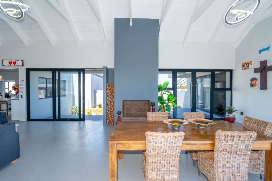 3 Bedroom Property for Sale in Oliphantskop Western Cape